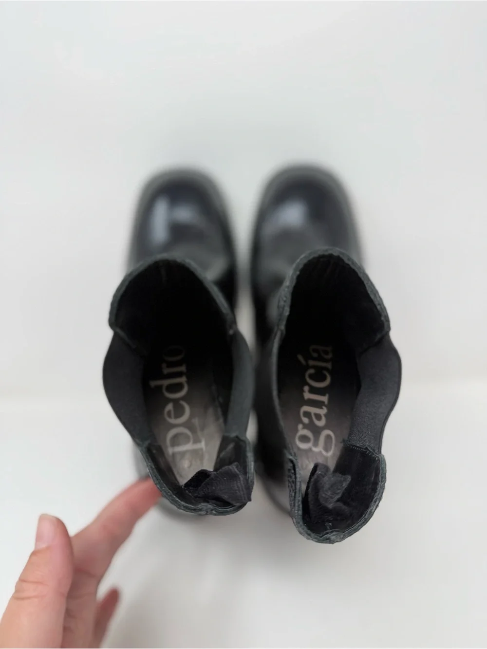 New Pedro Garcia Zisca Patent Leather Chelsea Bootie Sz 9